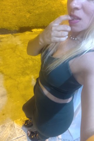 Acompanhante Julia Aguilar