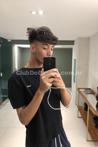 Acompanhante Enzo novinho