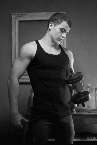 Acompanhante Miguel Alves