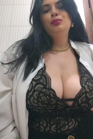 Acompanhante Daniela reis