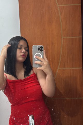 Acompanhante Ninfetinha safada